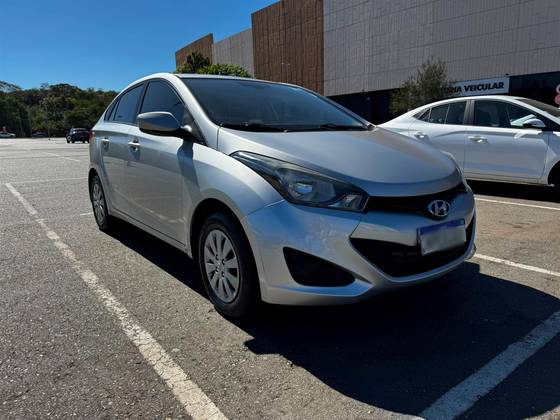 HYUNDAI HB20S 1.6 COMFORT PLUS 16V FLEX 4P MANUAL